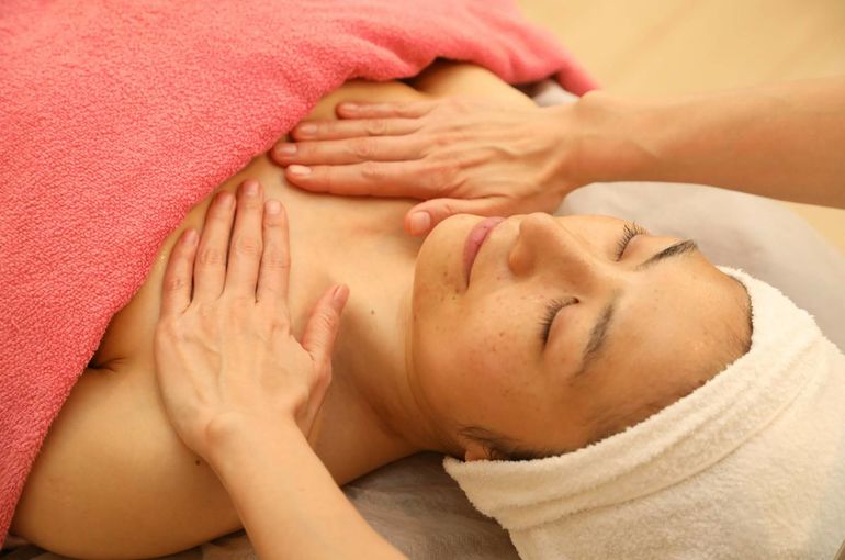 めっちゃ楽 顔のコリが取れて軽 い小顔に